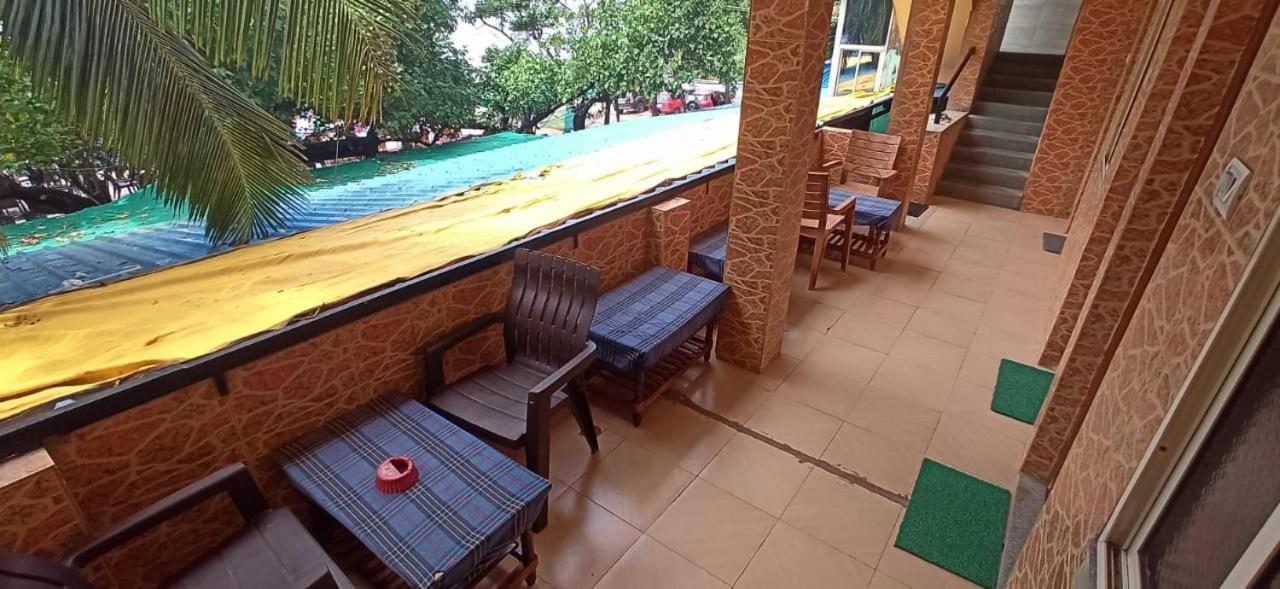 21Coconuts Inn Арамбол Екстер'єр фото